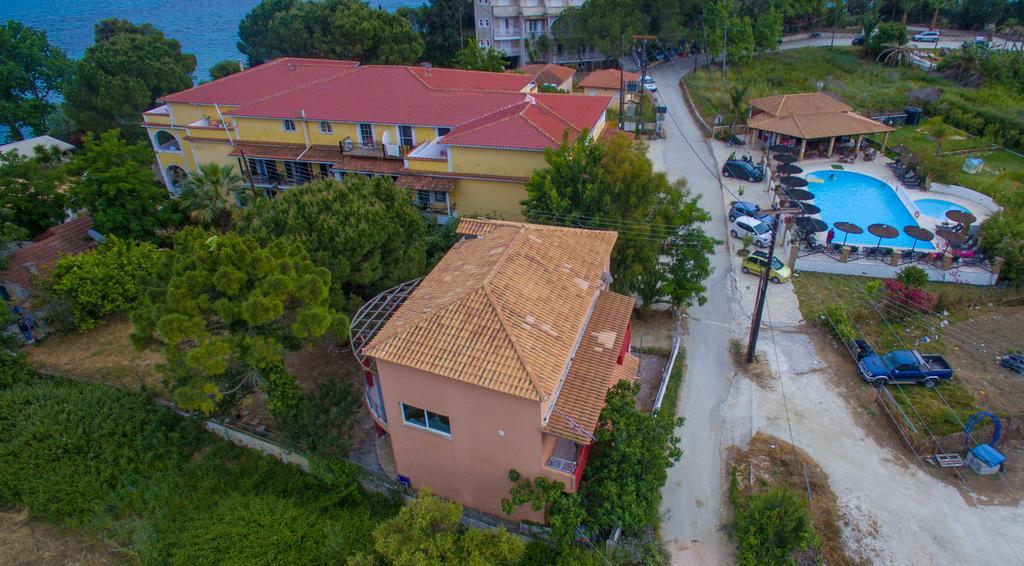 Hotel Porto Koukla Beach Agios Sostis  Exterior foto